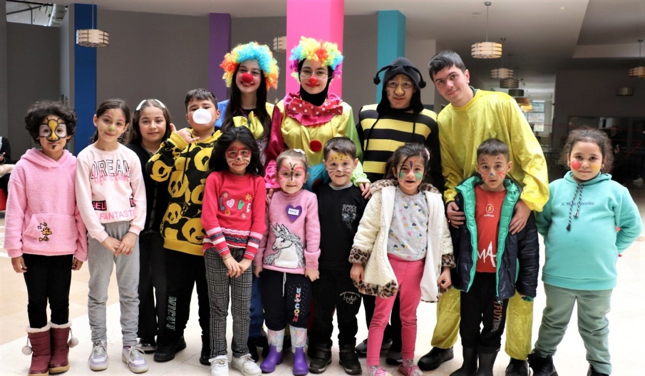 Trabzon depremzedelerin tüm sorunları ile yakından ilgileniyor