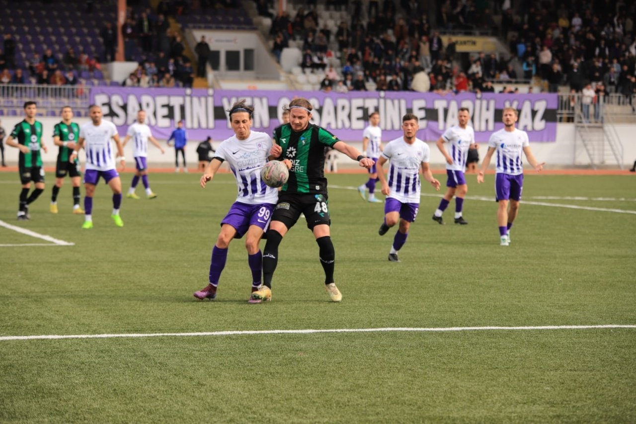 Gebzespor ve Kocaelispor, depremzedeler için karşı karşıya geldi