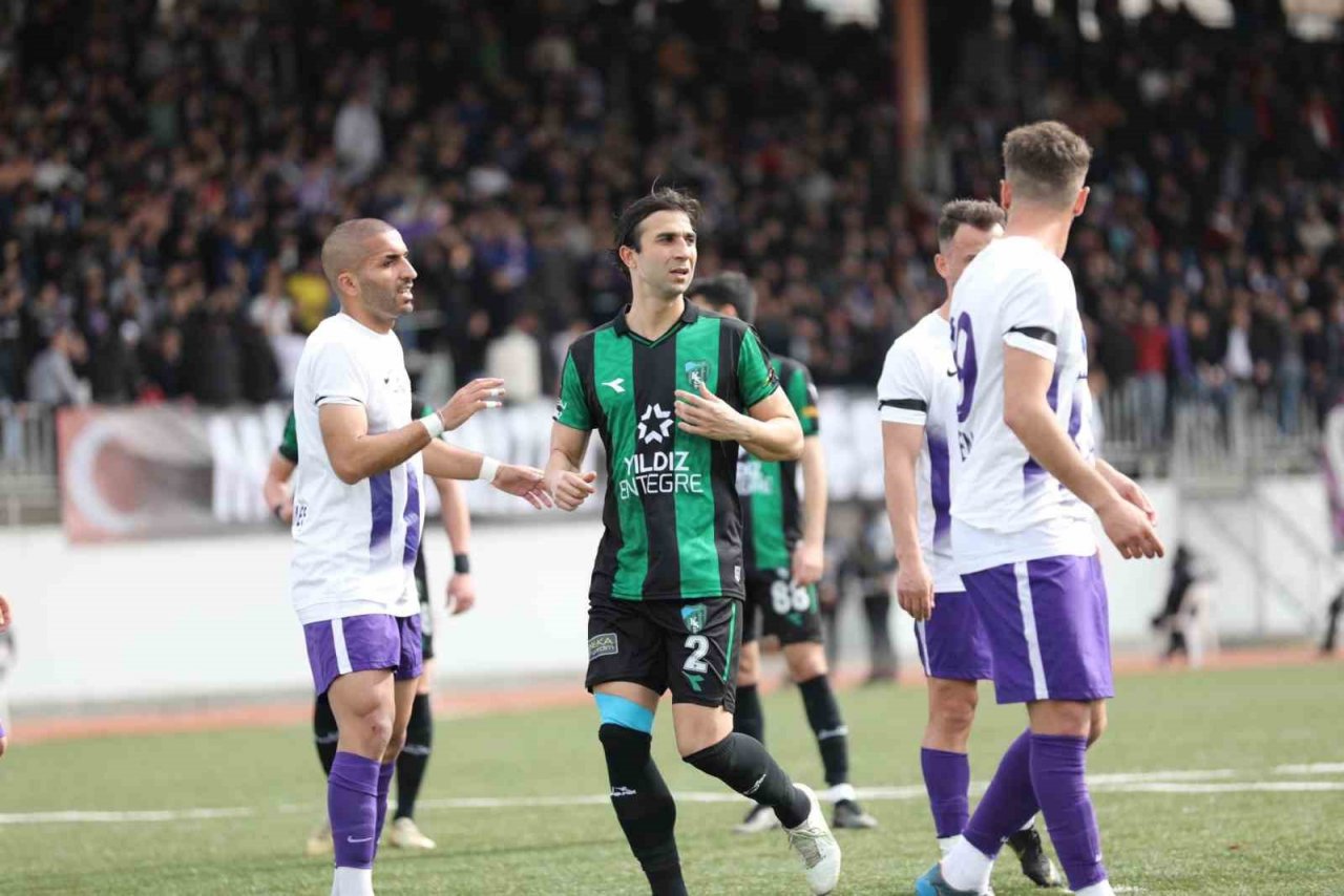 Gebzespor ve Kocaelispor, depremzedeler için karşı karşıya geldi