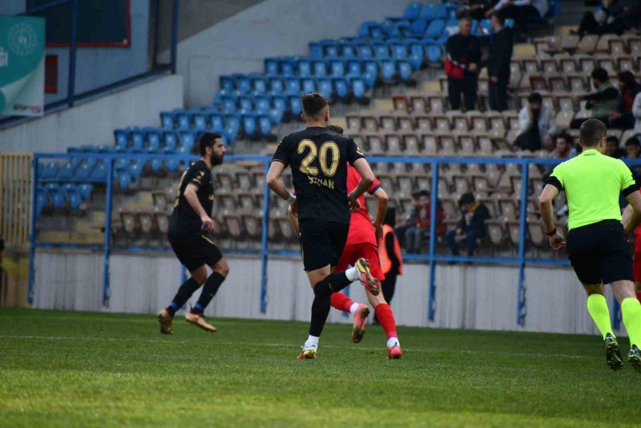 Dostluk maçının ikinci ayağı Karabük’te oynandı