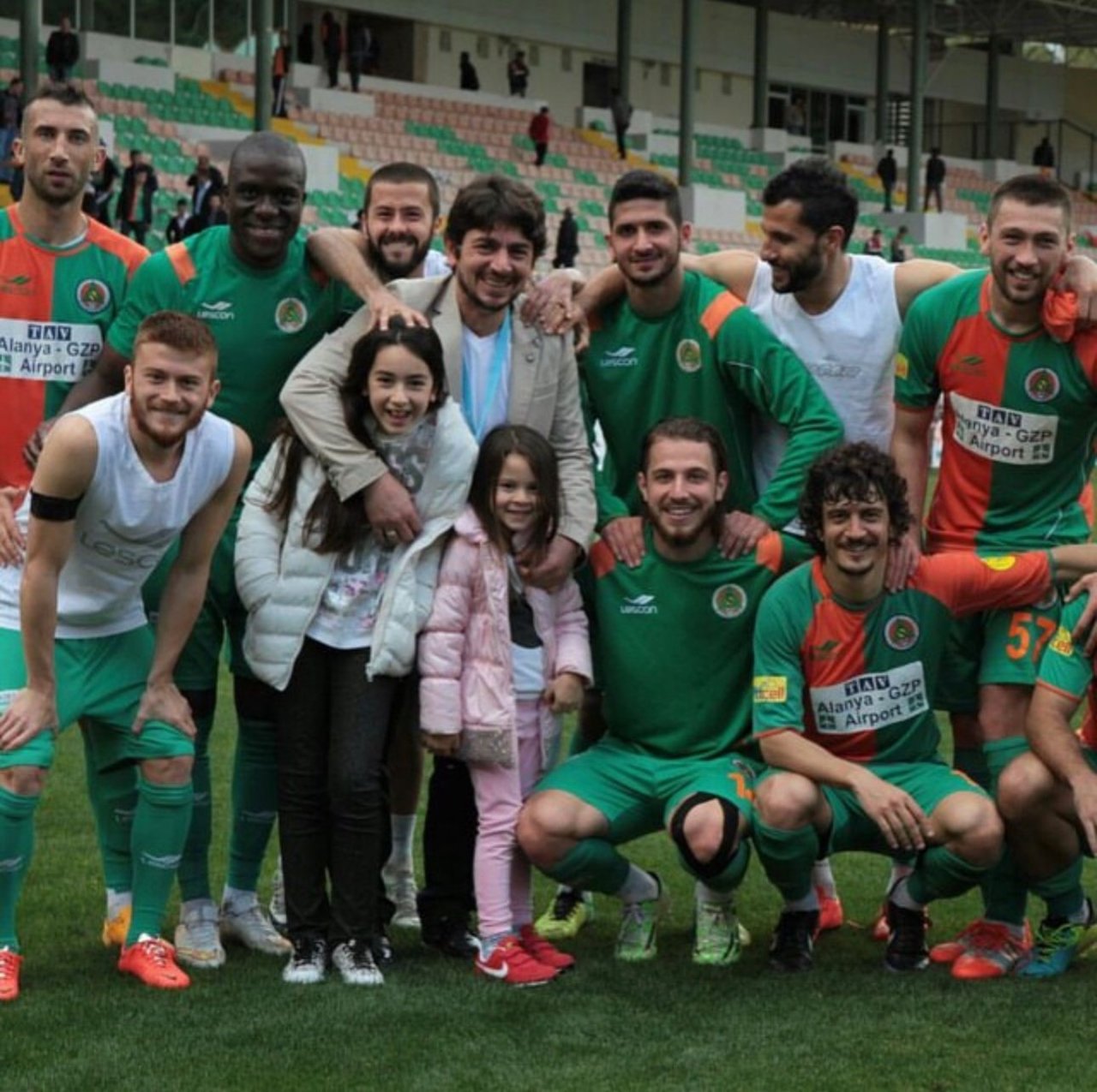 Genç futbolcu, Taner Savut’u anlatırken gözyaşlarına hakim olamadı