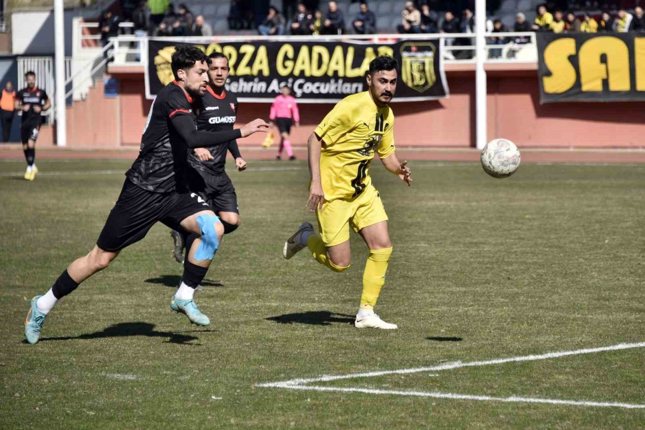 Gümüşhane ve Bayburt temsilcilerinden depremzedeler için dostluk maçı