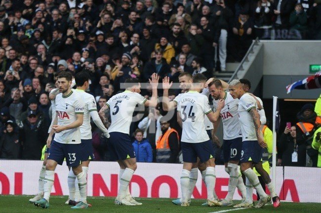 Londra derbisinde kazanan Tottenham