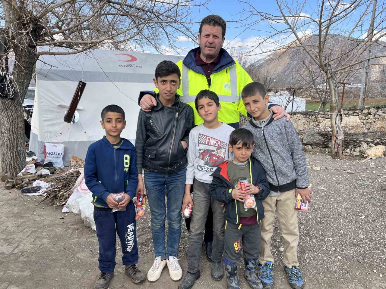 Başkan Soykan: “Yaraların sarılması için var gücümüzle çalışıyoruz”