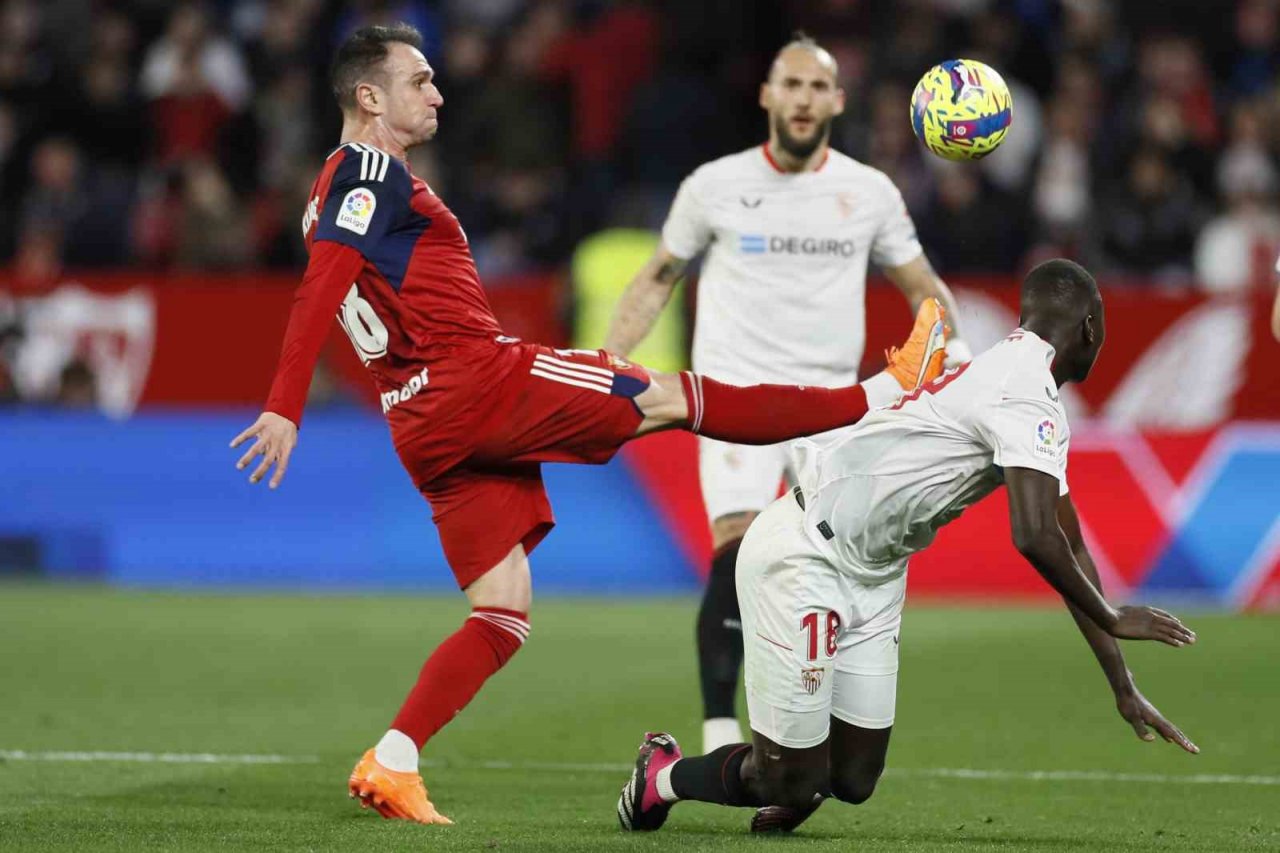 Fenerbahçe’nin rakibi Sevilla sahasında kaybetti