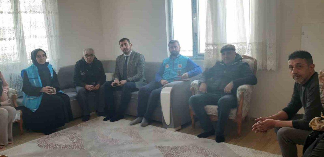 Germencik Müftülüğü ilçeye yerleşen depremzedeleri yalnız bırakmıyor