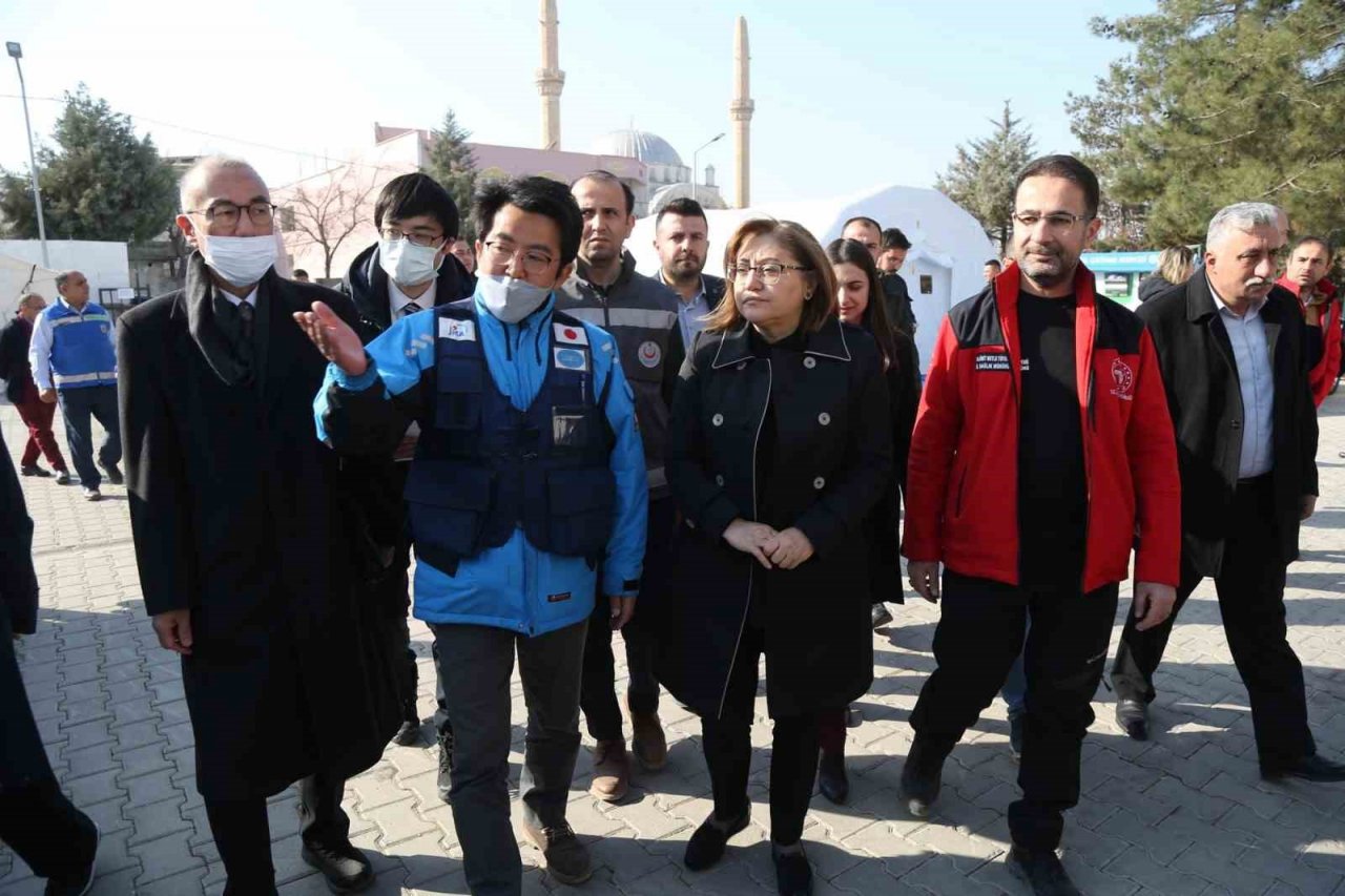 Japonya en büyük sahra hastanesini Gaziantep’te kurdu