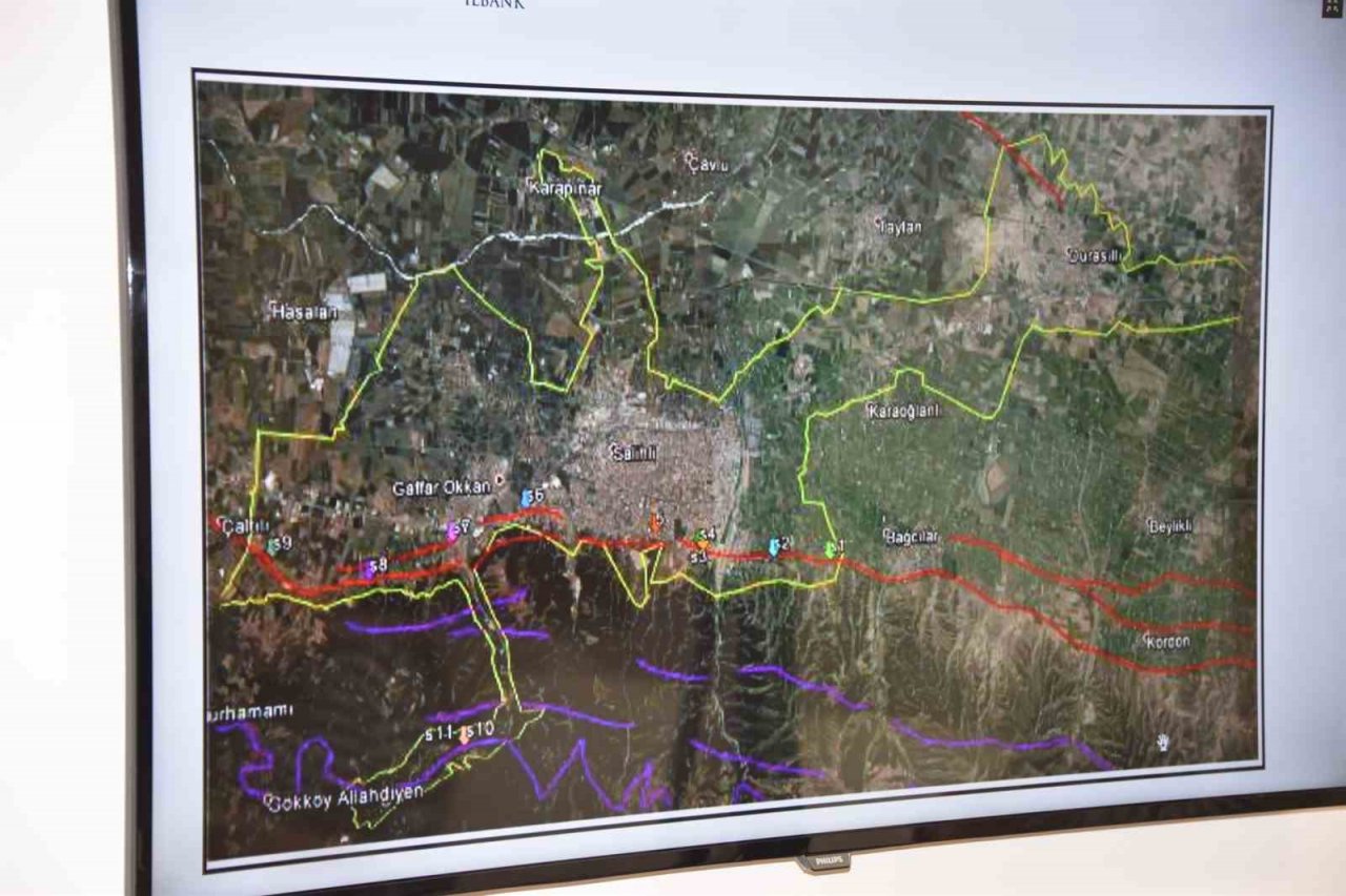 Salihli’de alt bölümü iş yeri olan binalara kolon denetimi