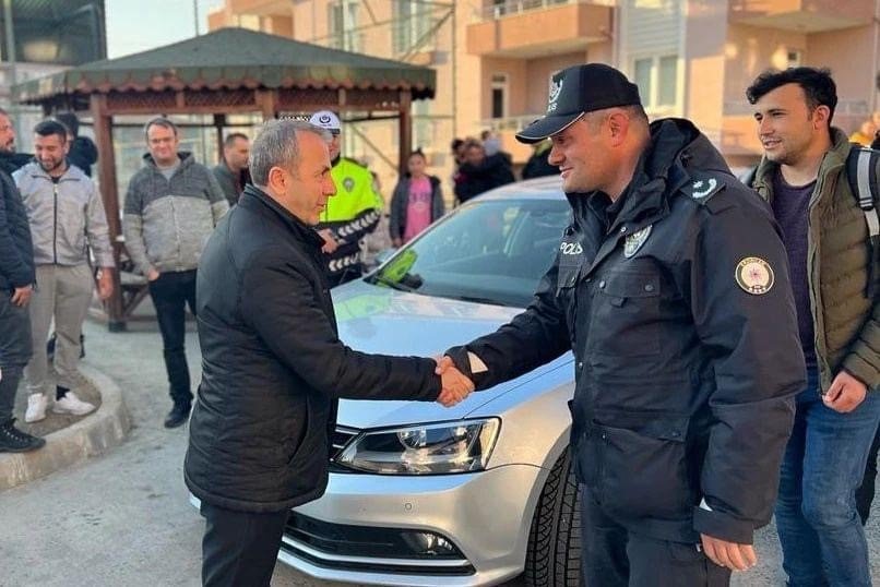 Kahramanmaraş’ta görev alan polisler Erzincan’a döndü