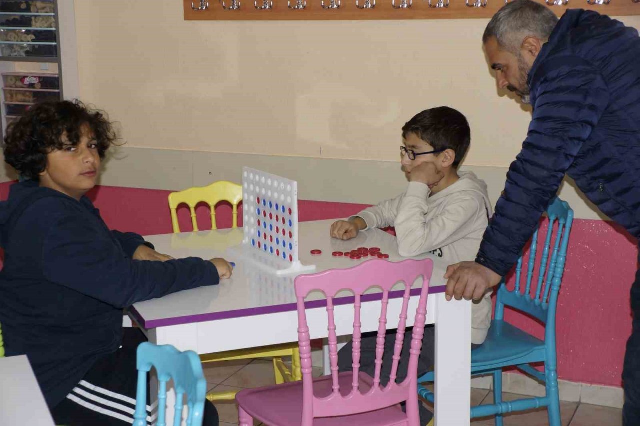 Karaman’ın Ermenek ilçesinde akıl ve zeka oyunları sınıfı açıldı