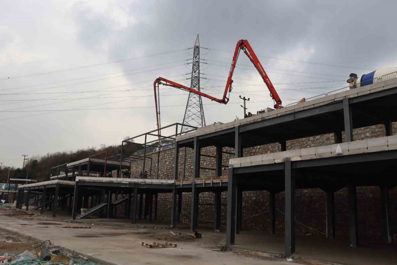 Gölkay Park, adım adım yeni görünümüne kavuşuyor