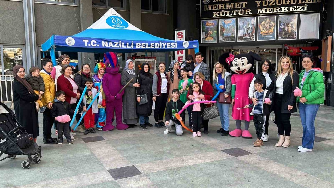 Nazilli’de depremzede çocuklar ile kucaklaştılar