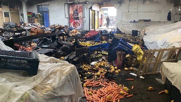 Pazar yerinde korkutan yangın