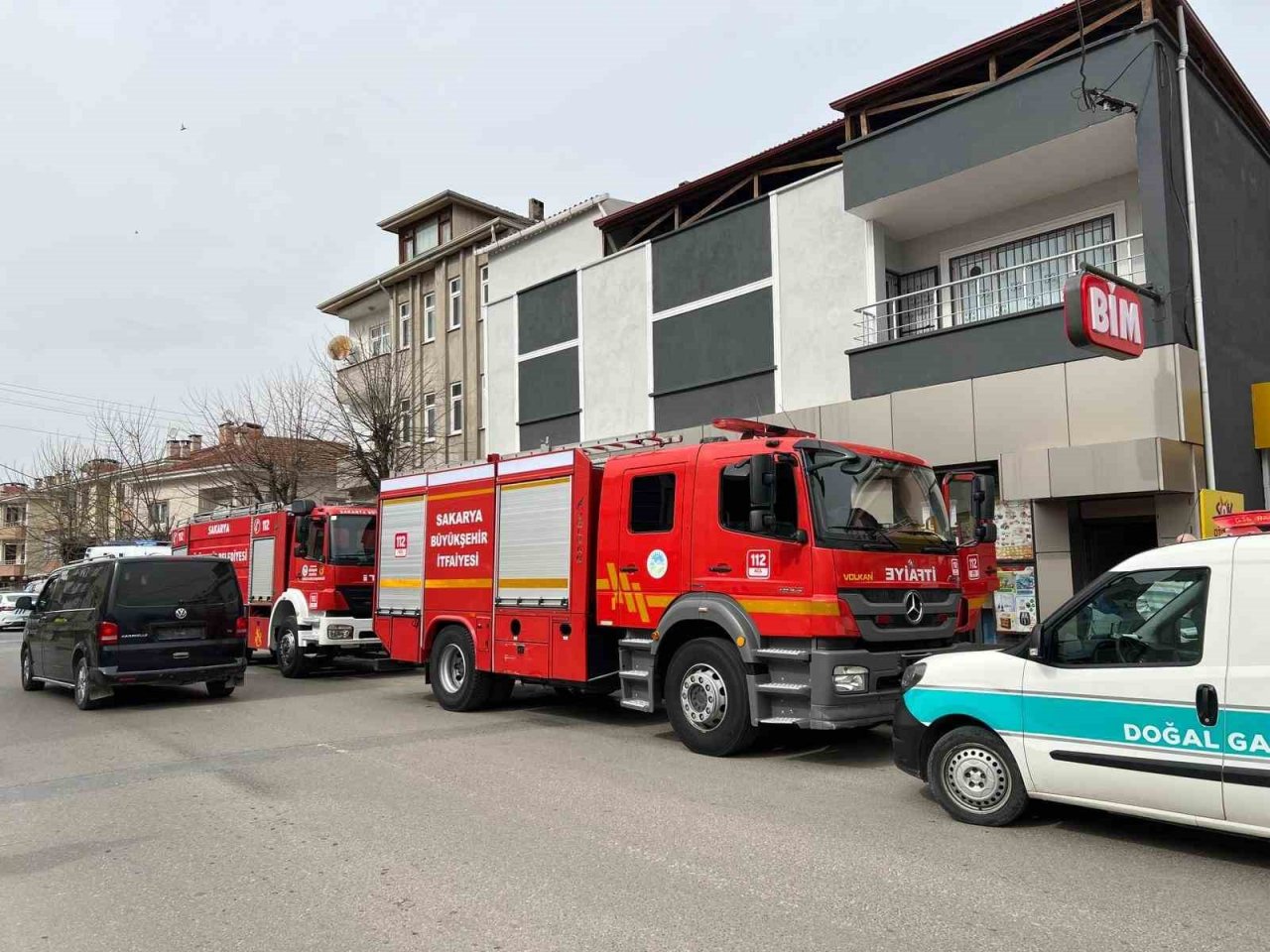 BİM marketin deposunda korkutan yangın