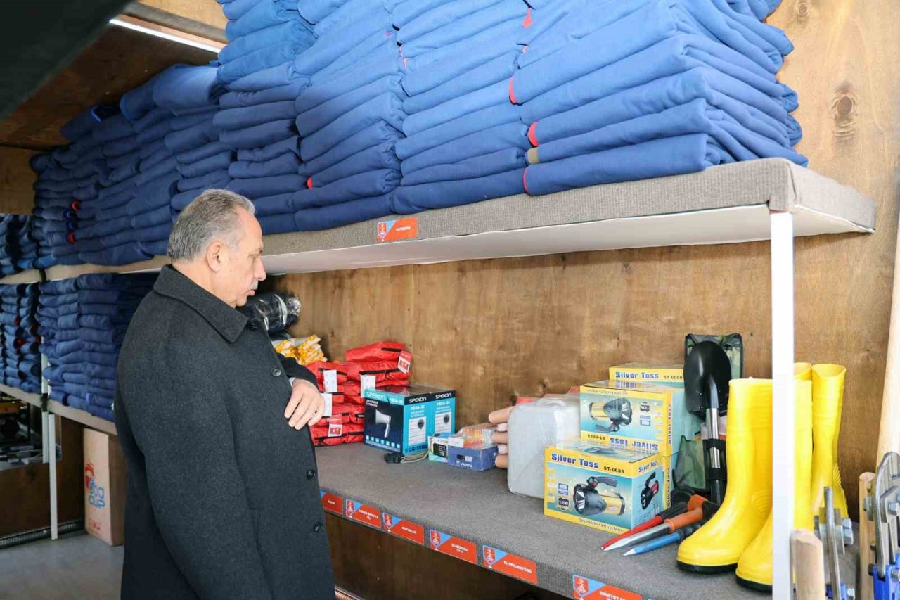 Talas Belediyesi’nden yine bir ilk: acil durum konteyneri