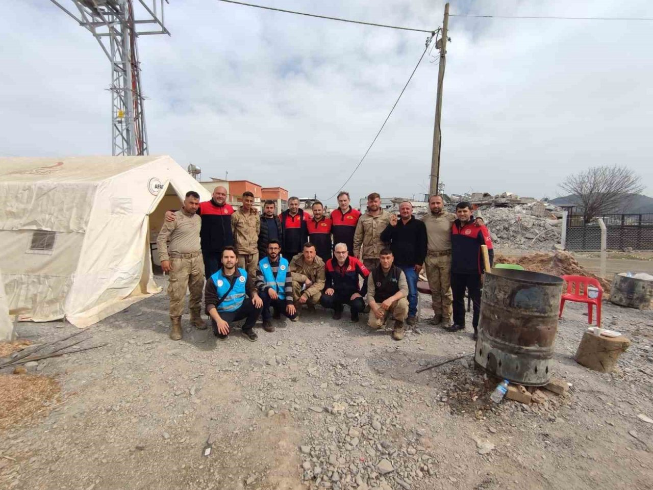 Yalova Belediyesi deprem bölgesine desteğini sürdürüyor