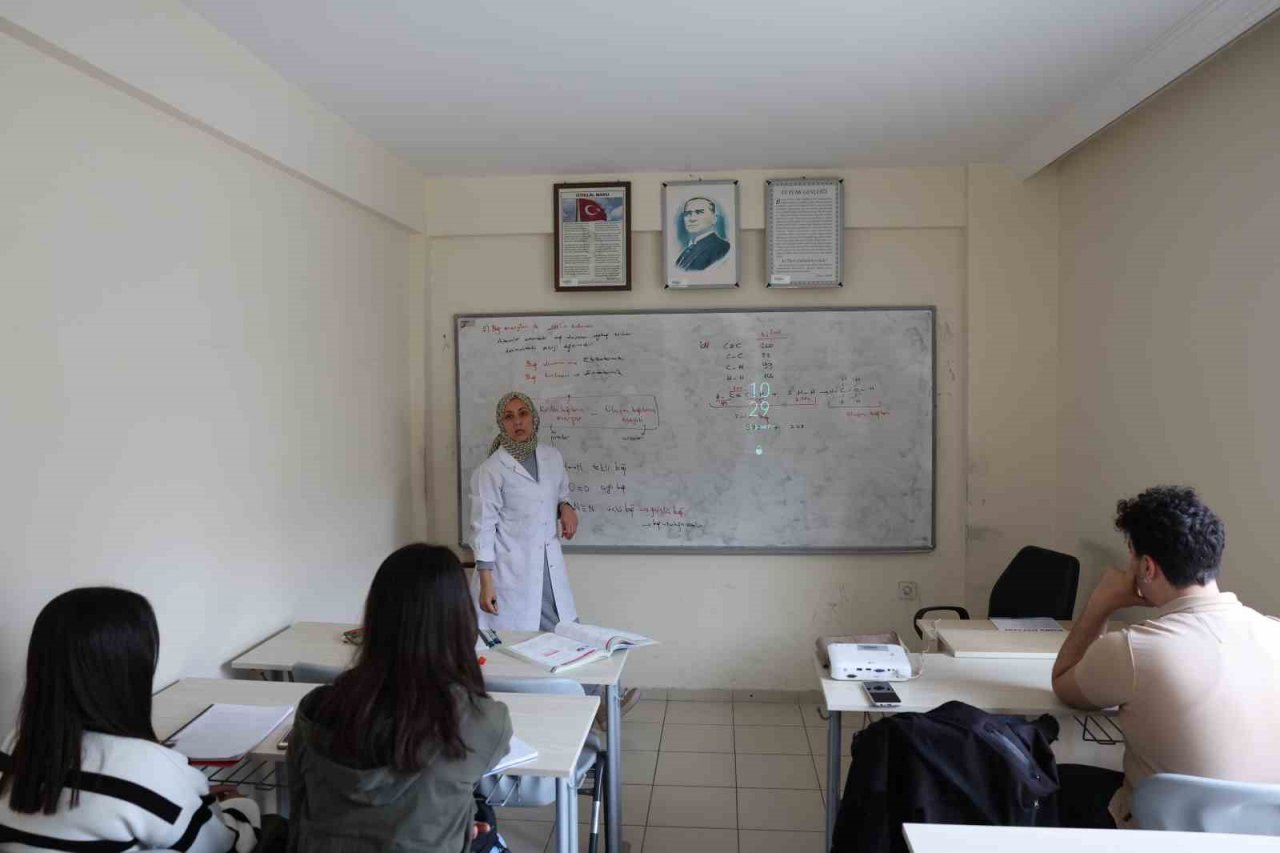 ATABEM’de depremzede öğrenciler için YKS kurslarına ek kontenjan açıldı