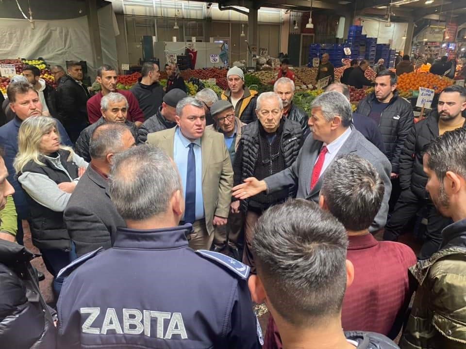 Pazar yerinde yangın çıkaran zanlı yakalandı