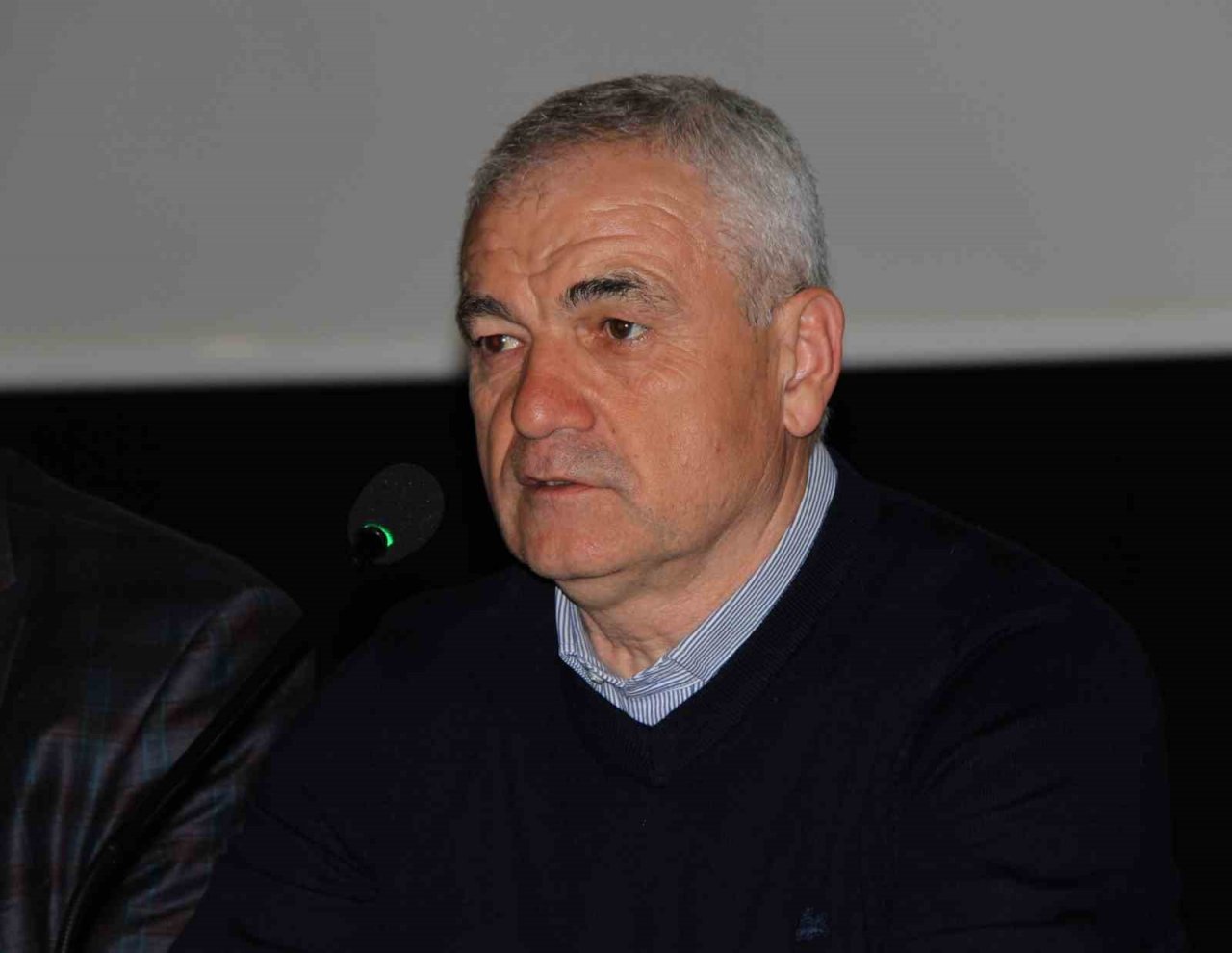 Sivasspor’da Rıza Çalımbay ve futbolcular depremzede çocuklarla buluştu