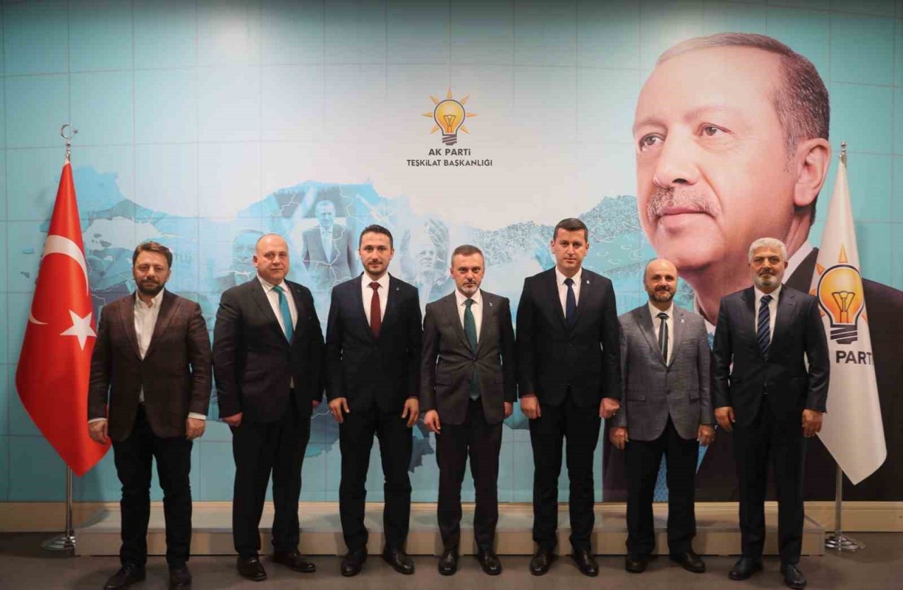 AK Parti Düzce Merkez İlçe Başkanı Gül oldu