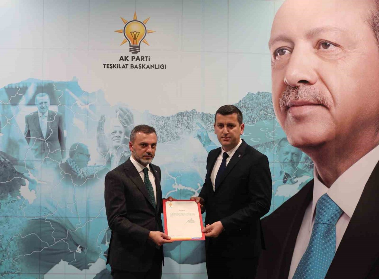 AK Parti Düzce Merkez İlçe Başkanı Gül oldu