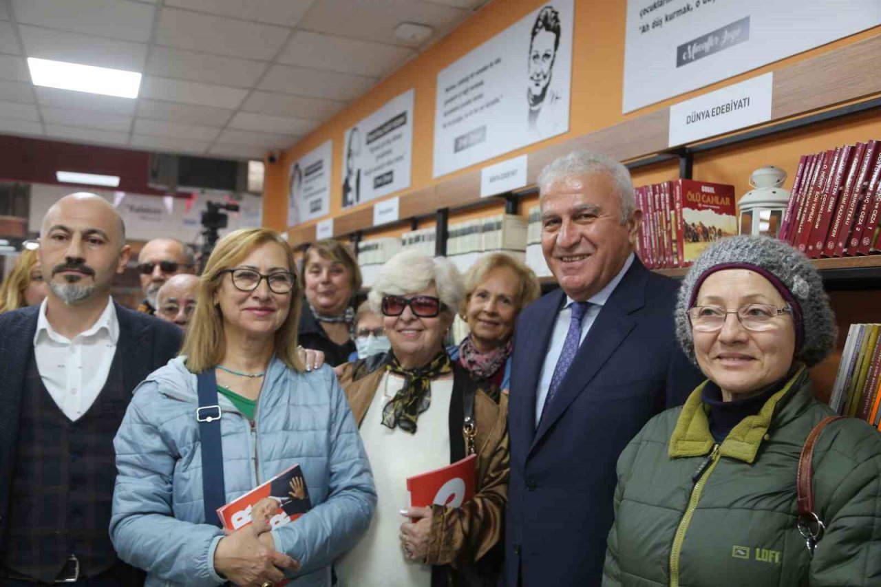 Efeler Belediyesi 10’uncu Kitap Kafe kapılarını hizmete açtı