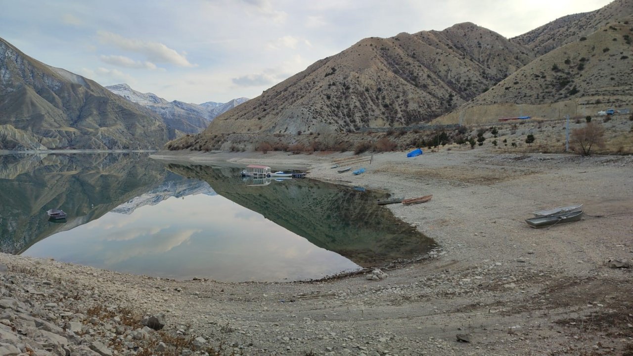 Tortum Gölü’nde son 10 yılın en düşük su seviyesi görüldü