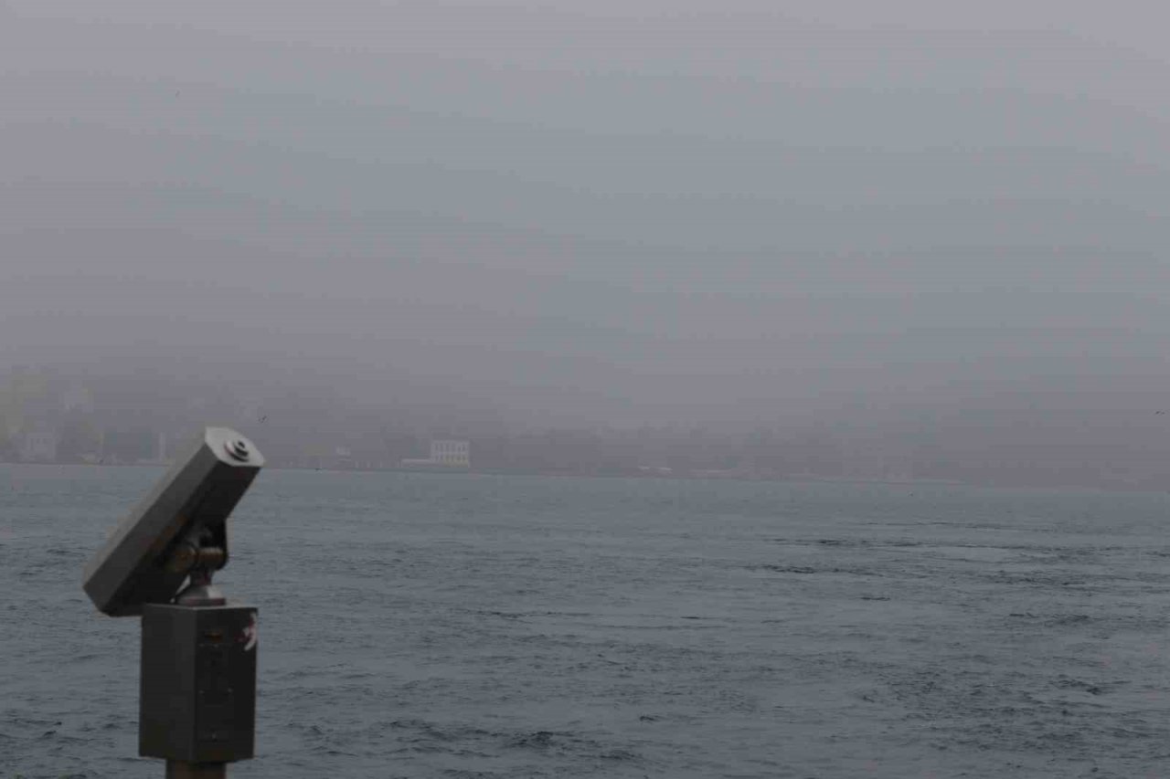 İstanbul Boğazı’nda yoğun sis