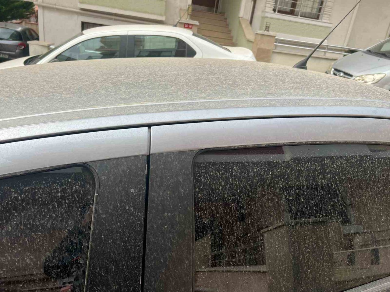 İstanbul’a yağmur beklenirken çamur yağdı