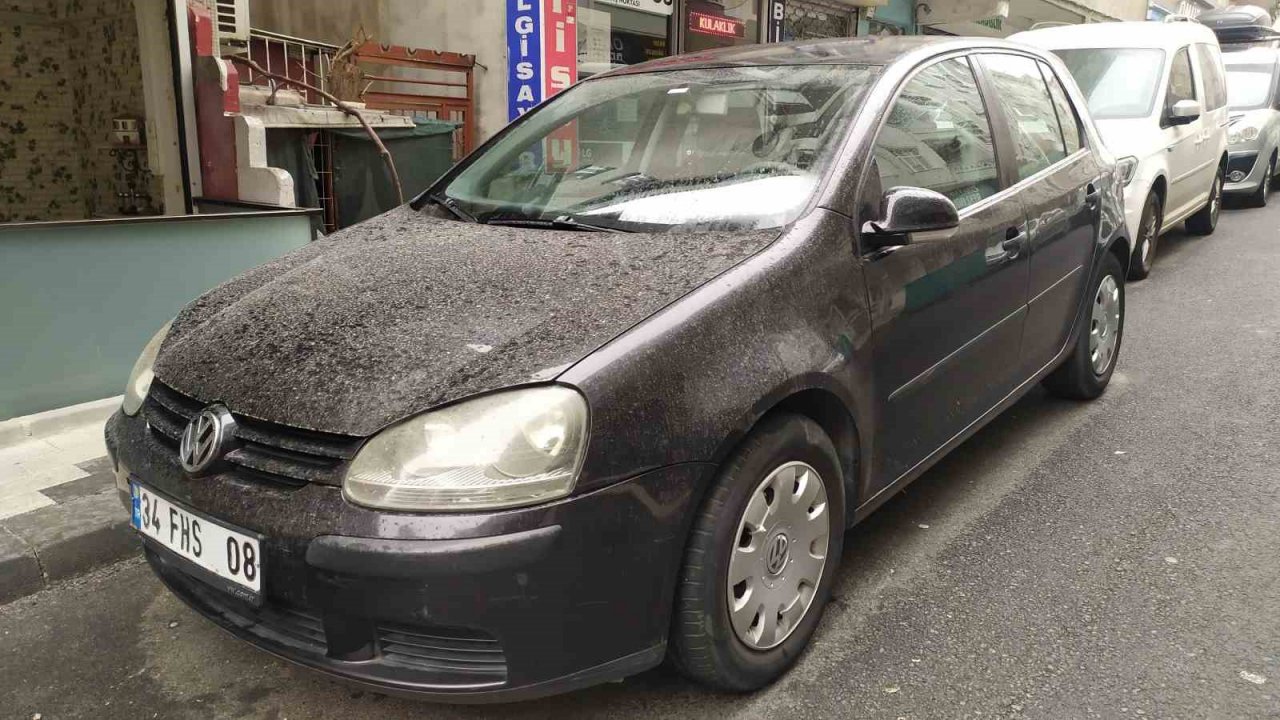 İstanbul’da yağmur yerine çamur yağdı