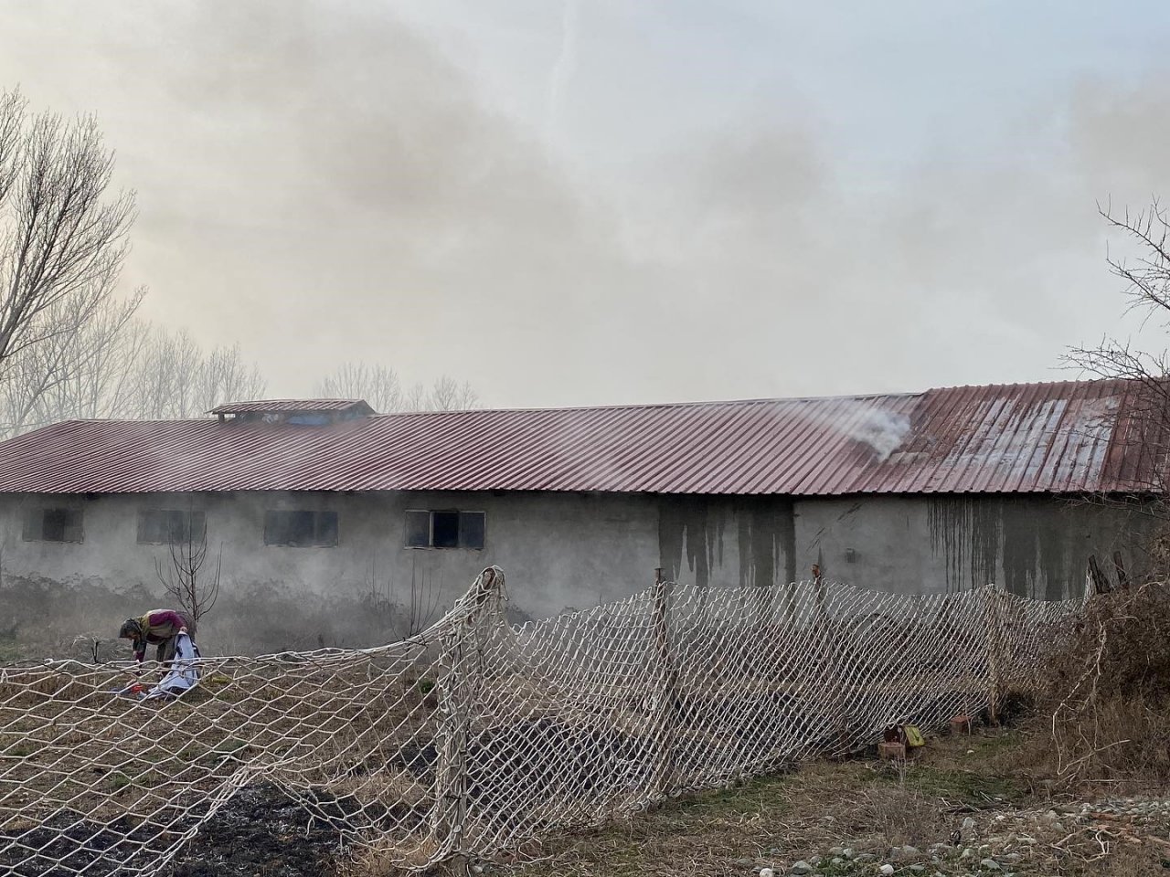 Kastamonu’da hayvan çiftliğinde çıkan yangın büyümeden söndürüldü