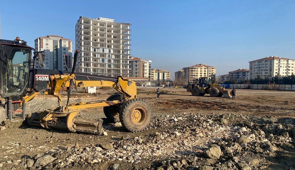 Elazığ Belediyesinden konteyner kent kurulumuna destek