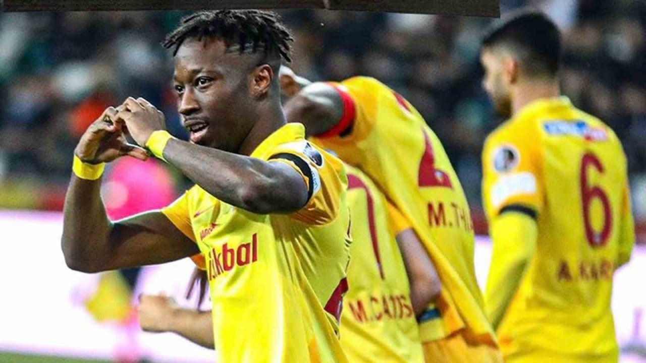 Kayserispor puanını 35’e yükseltti