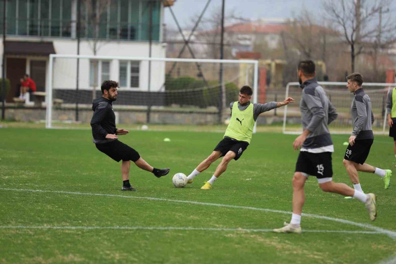 Nazilli Belediyespor, Esenler Erokspor hazırlıklarına başladı