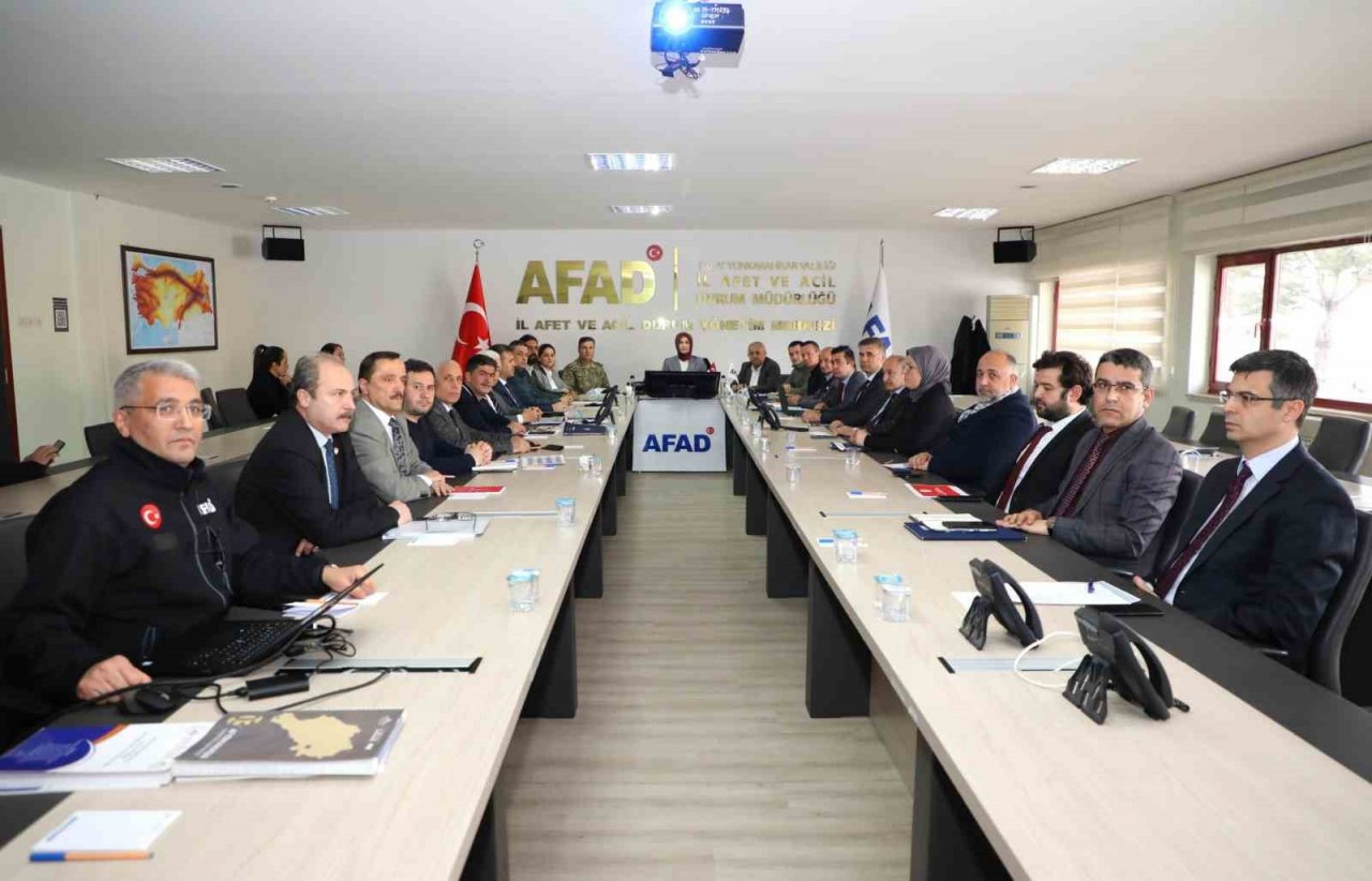 Yaşanabilecek afetlere karşı yapılacaklar masaya yatırıldı