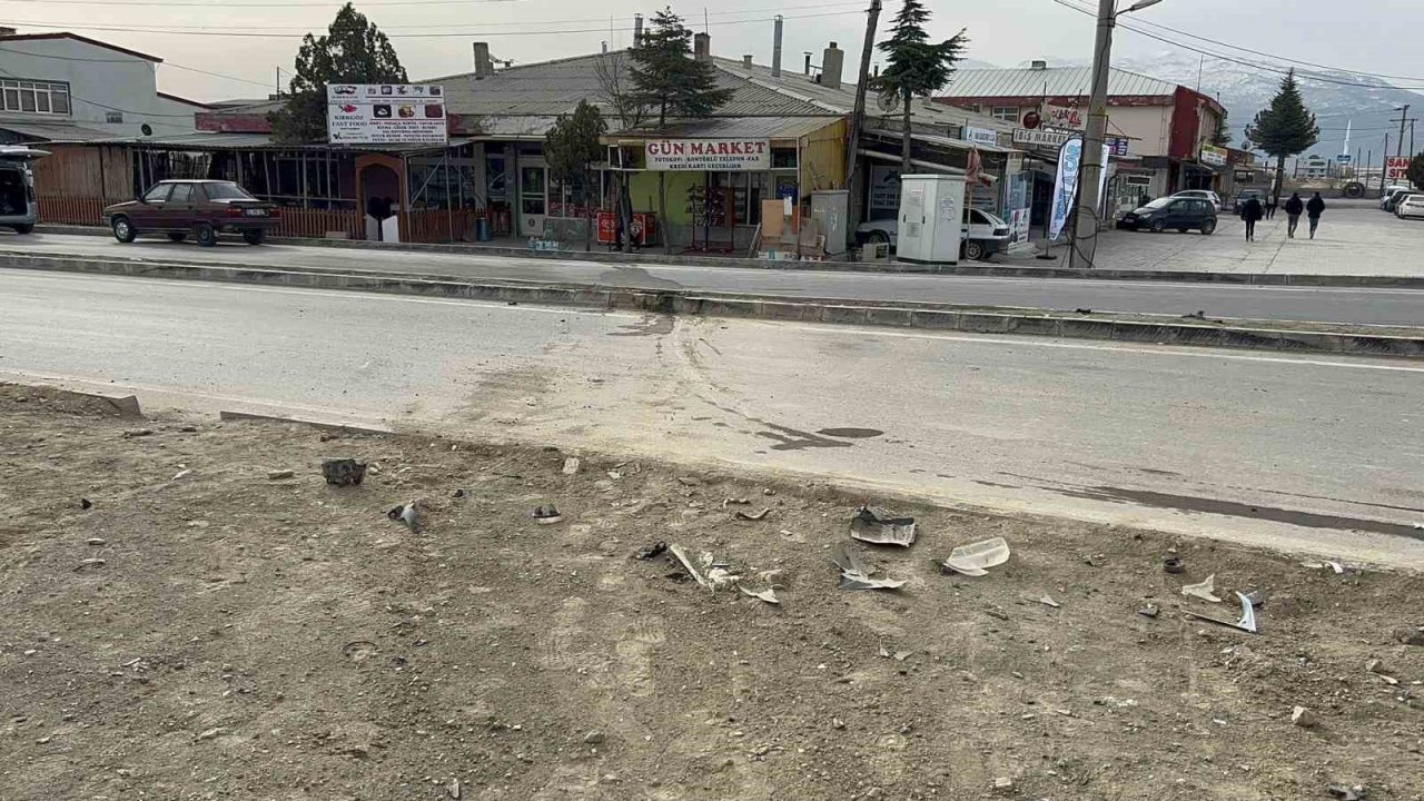 Bolvadin’deki bu kavşak kazaya davetiye çıkartıyor