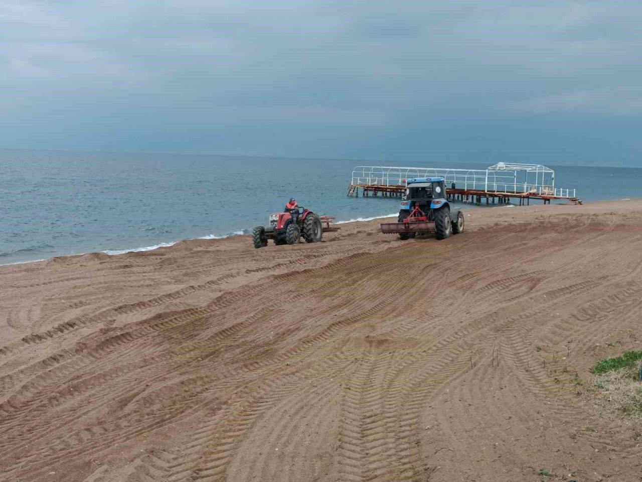 Burhaniye’nin mavi bayraklı plajları yaza hazırlanıyor