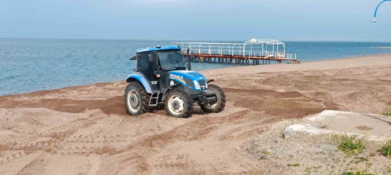 Burhaniye’nin mavi bayraklı plajları yaza hazırlanıyor