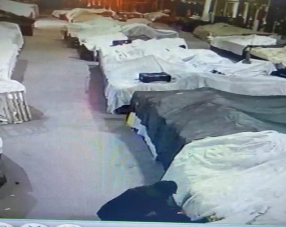 Kundaklama anı güvenlik kamerasında