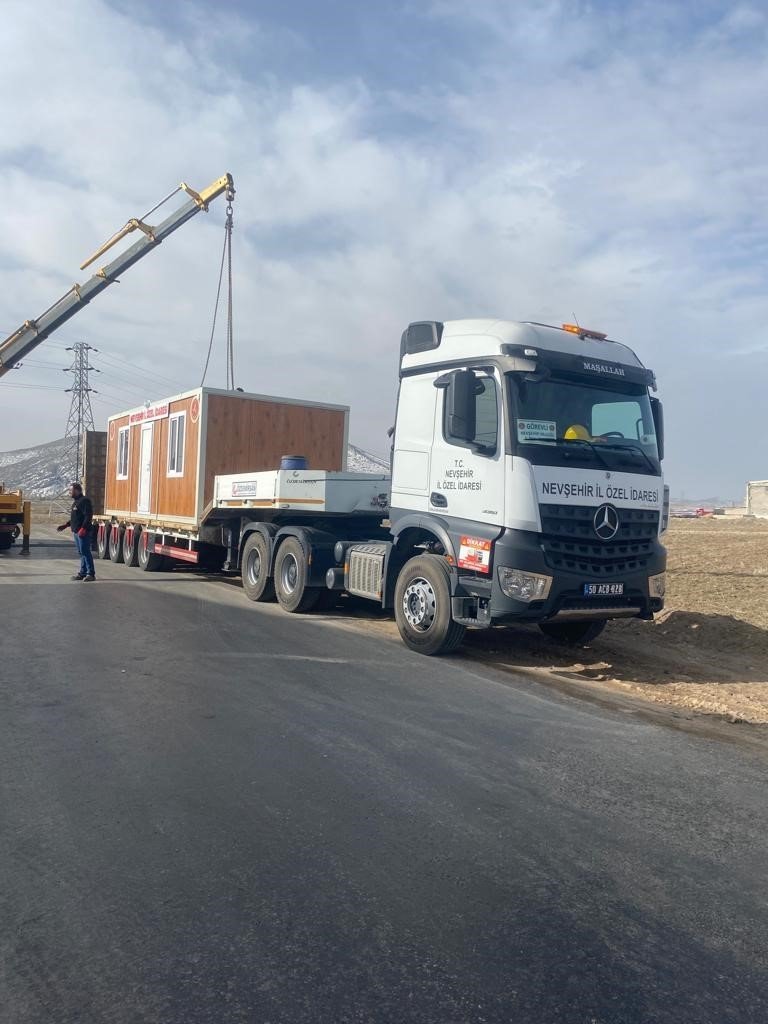 Deprem bölgesine konteyner desteği