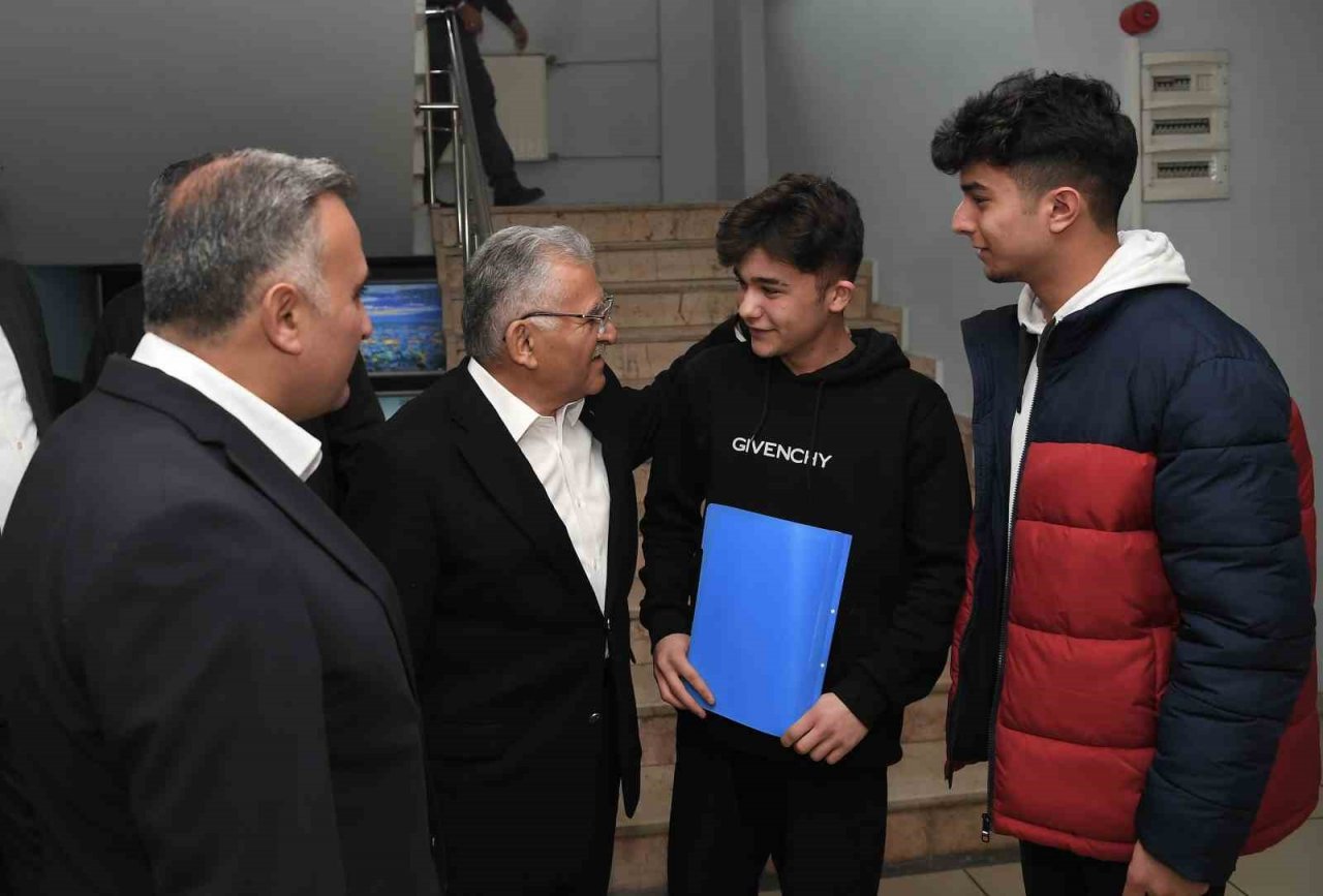 Başkan Büyükkılıç’tan Develi zirvesi