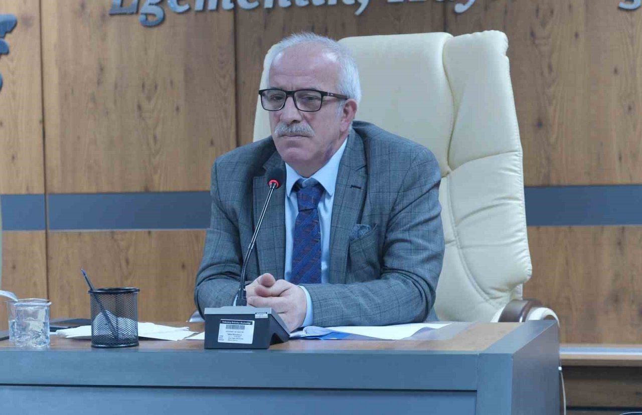 Karmil: "85 milyon tek vücut olduk"
