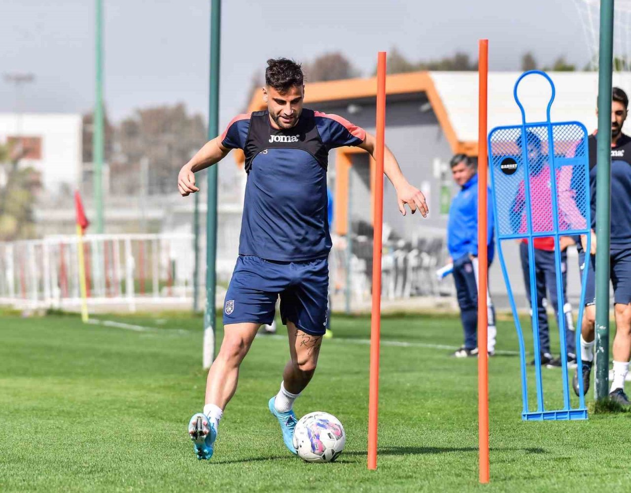 Başakşehir, Alanyaspor maçı hazırlıklarına Antalya’da devam etti