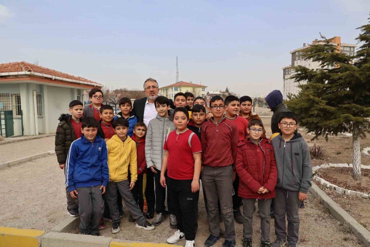 Nevşehir Belediyesi’nden 51 bin kitap bağışı