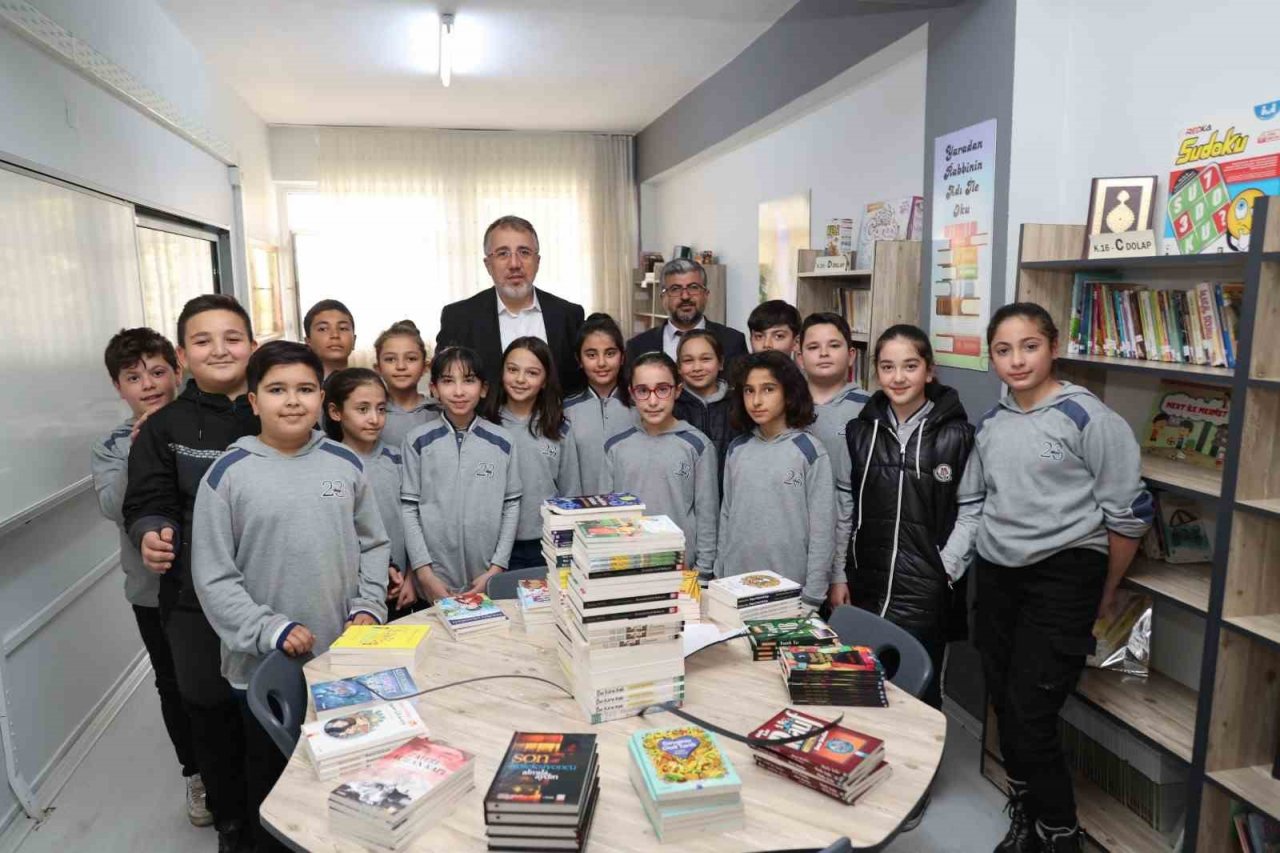 Nevşehir Belediyesi’nden 51 bin kitap bağışı