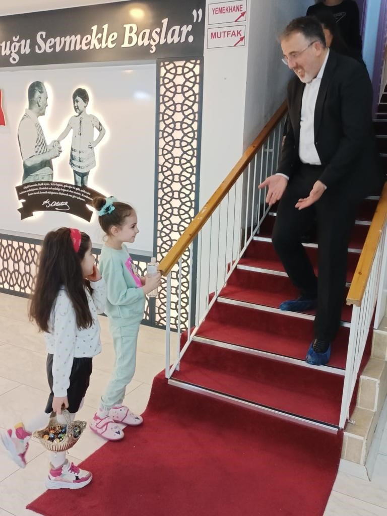 Nevşehir Belediyesi’nden 51 bin kitap bağışı