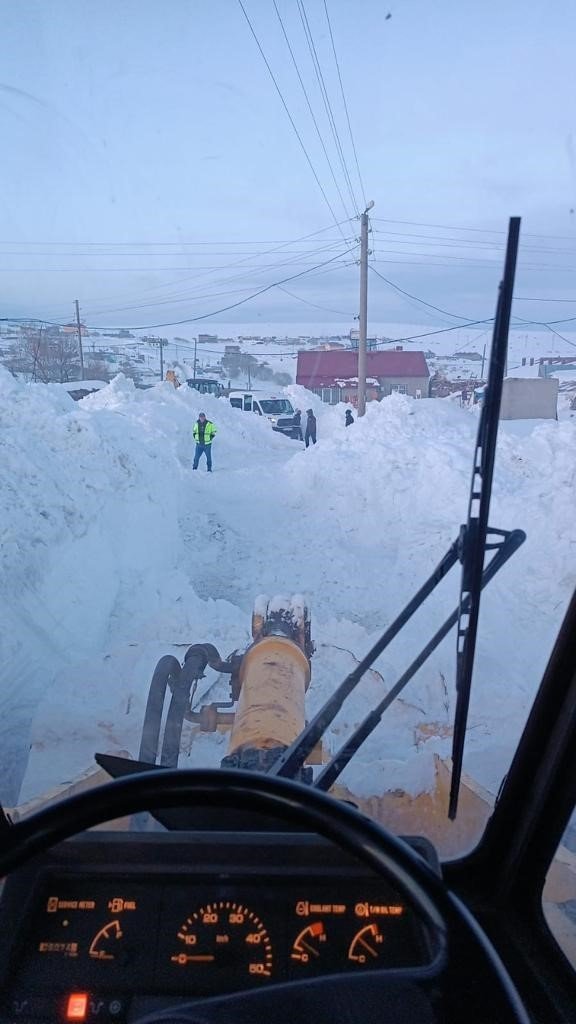 Özel İdare’nin karla mücadele mesaisi sürüyor
