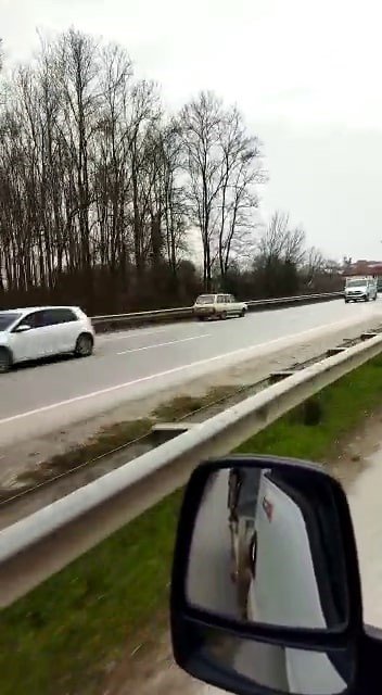 D-100’de ters yönde ilerledi, ölüme davetiye çıkardı