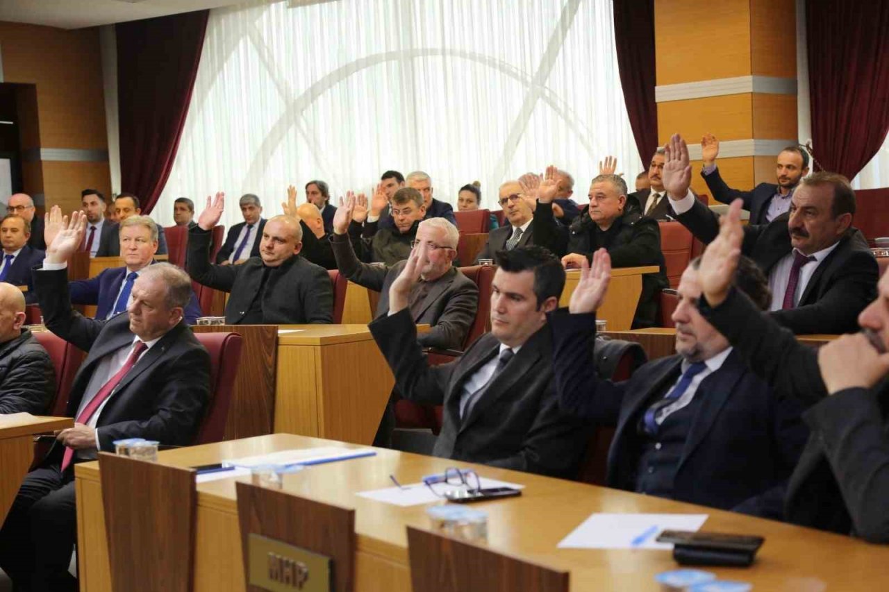 Başkan Alemdar: “Ruhsat, imar ve izin konularında kılı kırk yarmamız gerekiyor”