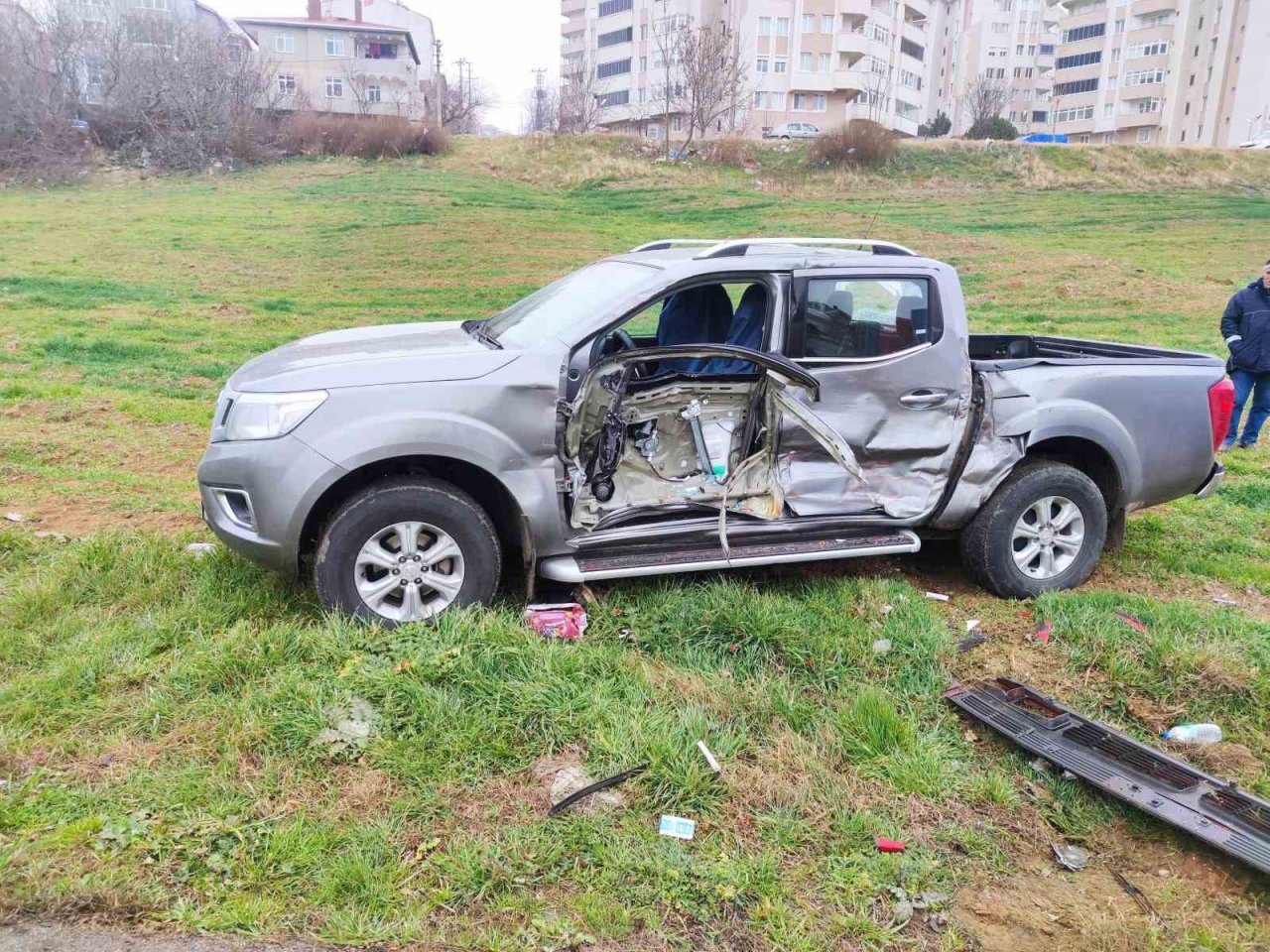 Tekirdağ’da kamyon ile hafif ticari araç çarpıştı: 2 yaralı